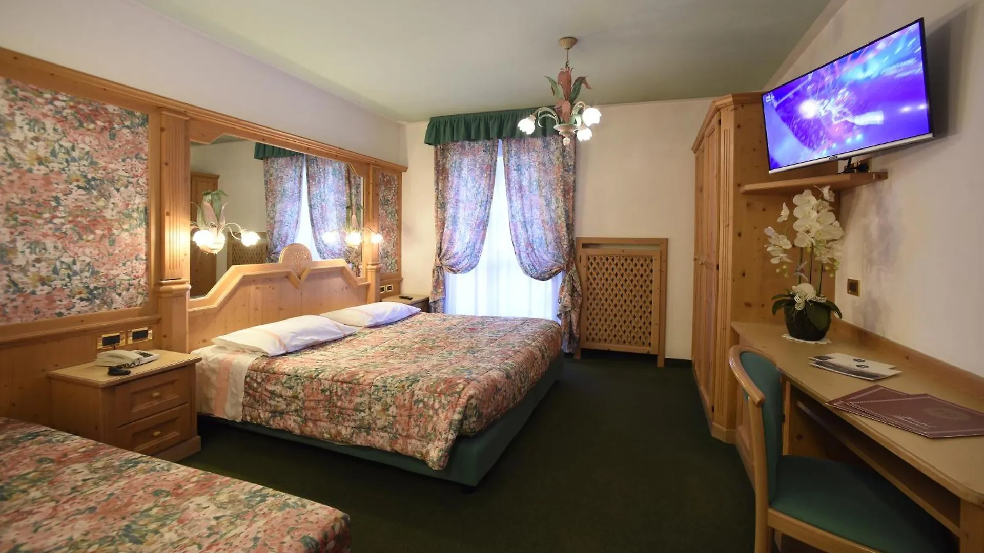 Hotel Barance Alleghe 3*,  Italia